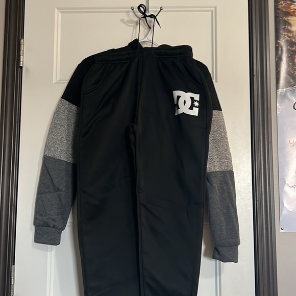 DC track suit - Picture 4 of 4